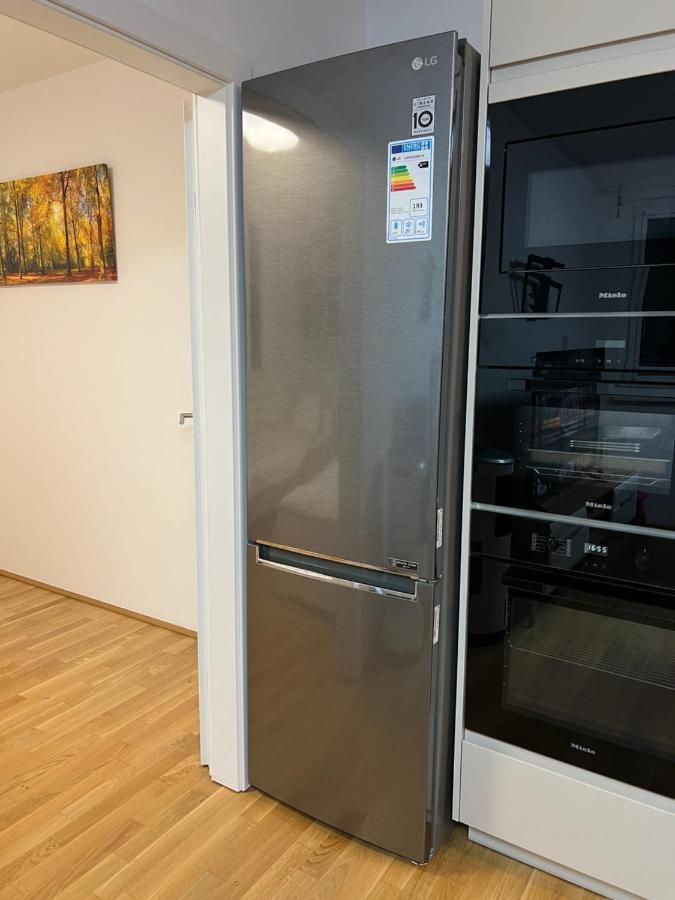 Modern Apartment Bei U Bahn Simmering Viyana Dış mekan fotoğraf